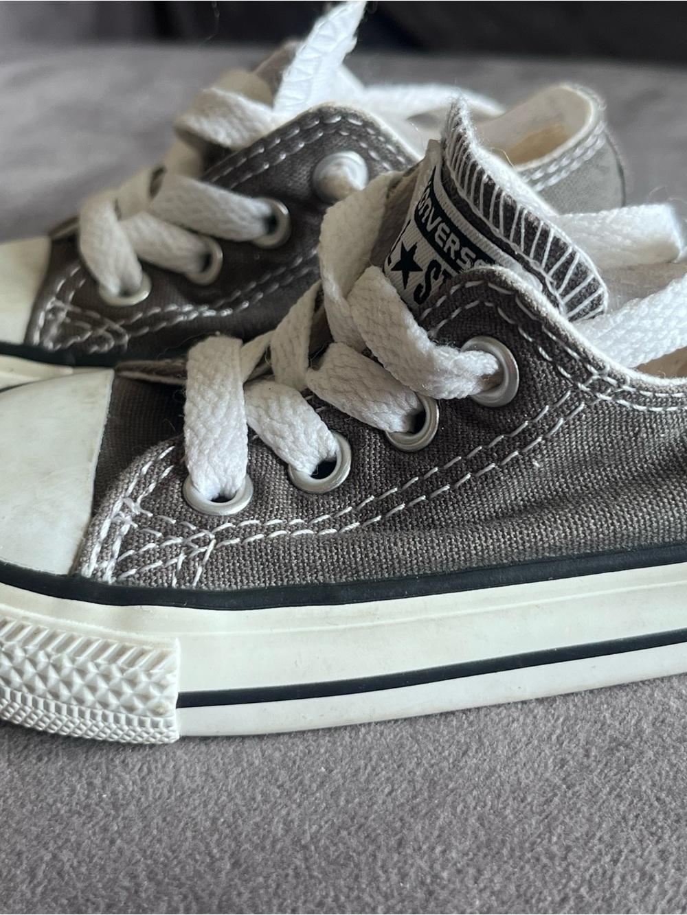 Converse Low Top Sneakers - Gray and White